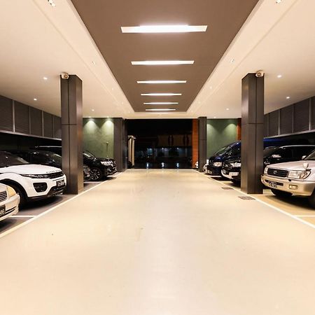 Hlaine Tet Hotel Янгон Екстер'єр фото