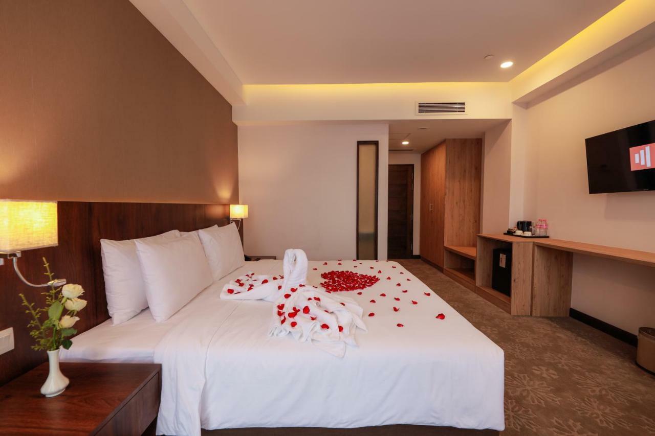 Hlaine Tet Hotel Янгон Екстер'єр фото