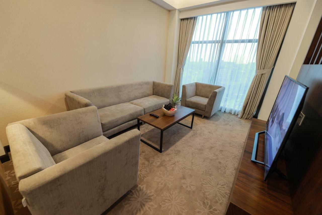 Hlaine Tet Hotel Янгон Екстер'єр фото