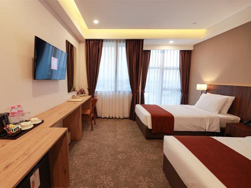 Hlaine Tet Hotel Янгон Екстер'єр фото